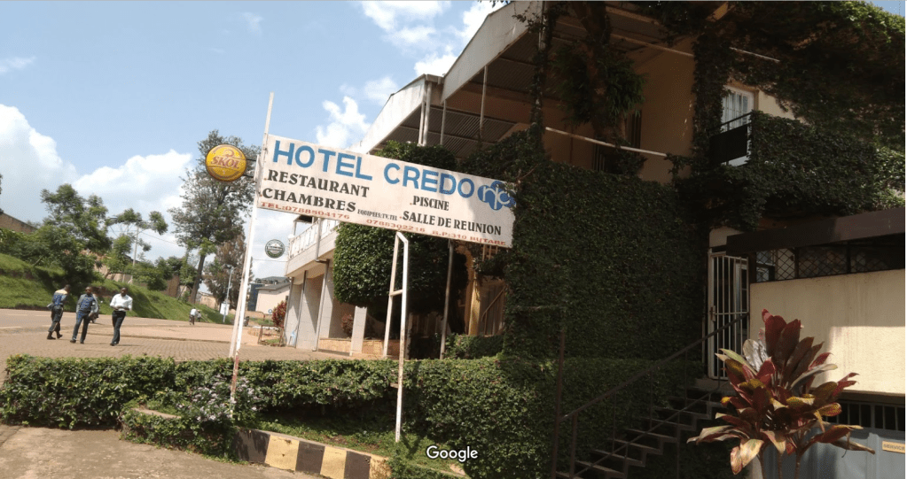Front view of hotel Credo.